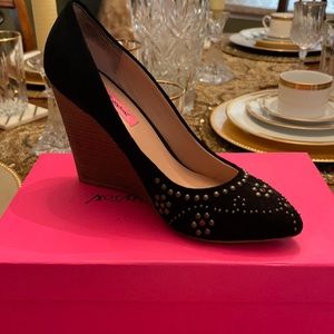 Black shoe with stud detailing